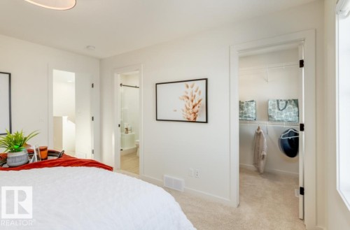 2040 194 Street Nw, Edmonton, AB - Indoor Photo Showing Bedroom