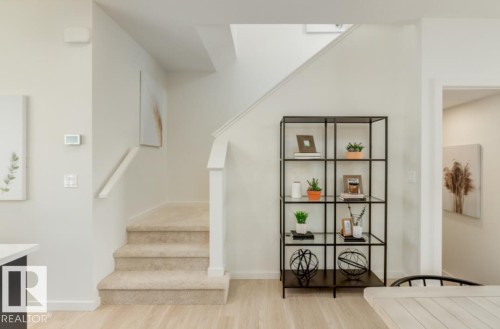 2040 194 Street Nw, Edmonton, AB - Indoor Photo Showing Other Room