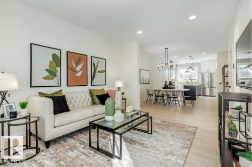 2040 194 Street Nw, Edmonton, AB - Indoor Photo Showing Living Room