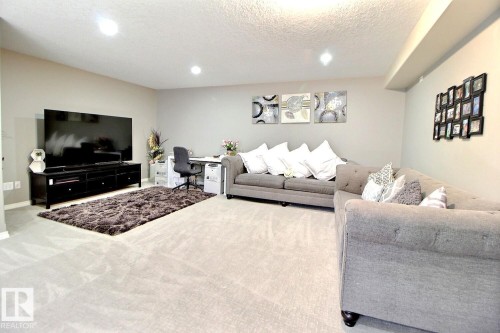 1231 37A Avenue Nw, Edmonton, AB - Indoor
