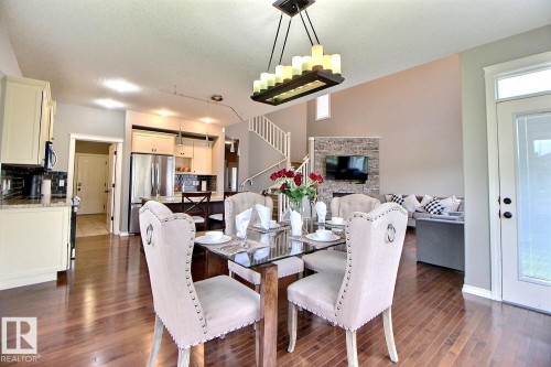 1231 37A Avenue Nw, Edmonton, AB - Indoor Photo Showing Dining Room