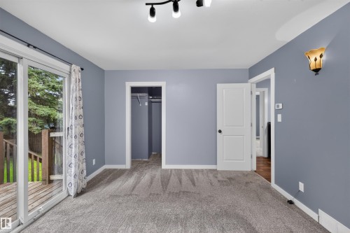 6235 13 Avenue Nw, Edmonton, AB - Indoor Photo Showing Other Room