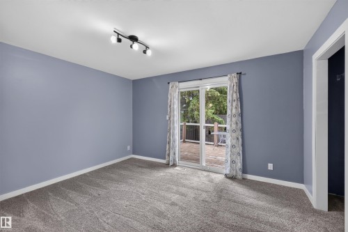 6235 13 Avenue Nw, Edmonton, AB - Indoor Photo Showing Other Room