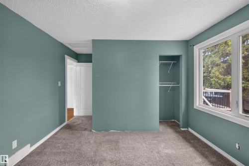 6235 13 Avenue Nw, Edmonton, AB - Indoor Photo Showing Other Room