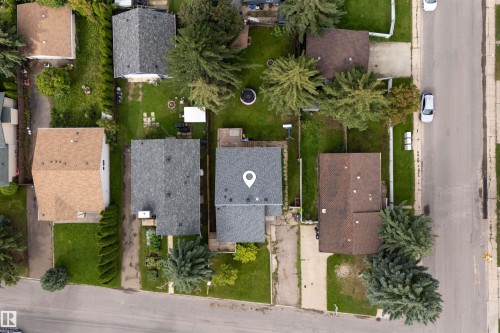6235 13 Avenue Nw, Edmonton, AB - Outdoor