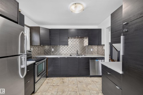 6235 13 Avenue Nw, Edmonton, AB - Indoor Photo Showing Kitchen With Upgraded Kitchen