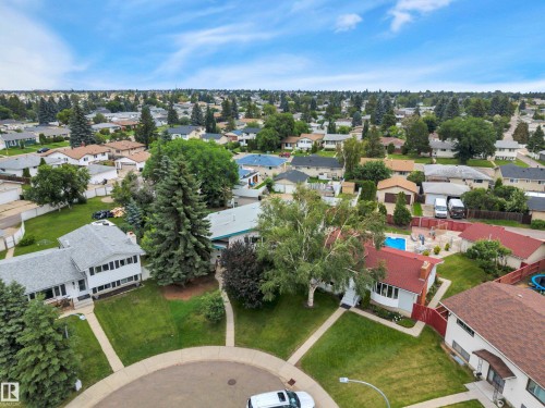 7604 149 Avenue Nw, Edmonton, AB - Outdoor With View