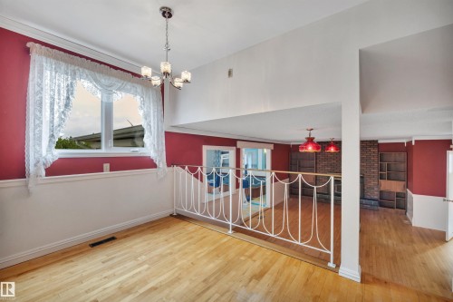 7604 149 Avenue Nw, Edmonton, AB - Indoor Photo Showing Other Room