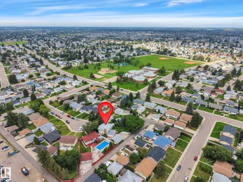 7604 149 Avenue Nw, Edmonton, AB - Outdoor With View
