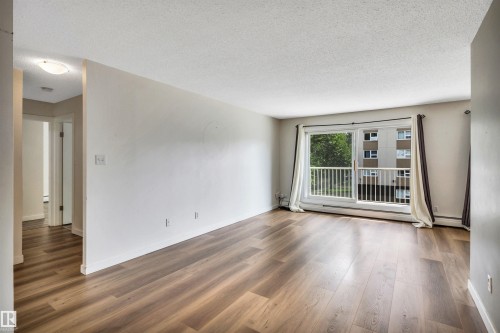 #304 8149 111 St Nw, Edmonton, AB - Indoor