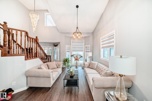 6223 162B Ave Nw, Edmonton, AB - Indoor Photo Showing Living Room