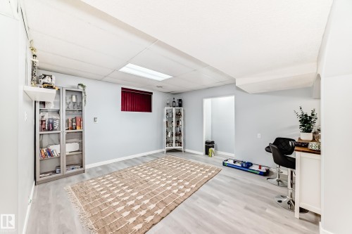 6223 162B Ave Nw, Edmonton, AB - Indoor