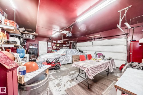 6223 162B Ave Nw, Edmonton, AB - Indoor Photo Showing Garage