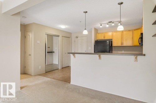 #203 5951 165 Av Nw, Edmonton, AB - Indoor Photo Showing Kitchen