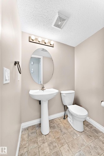 #54 12050 17 Av Sw, Edmonton, AB - Indoor Photo Showing Bathroom