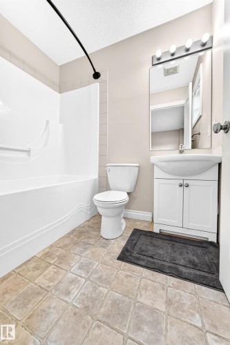 #54 12050 17 Av Sw, Edmonton, AB - Indoor Photo Showing Bathroom