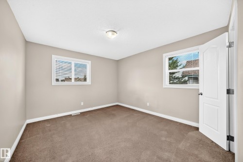 #54 12050 17 Av Sw, Edmonton, AB - Indoor Photo Showing Other Room