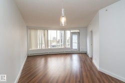 Expansive windows with vertical blinds - 