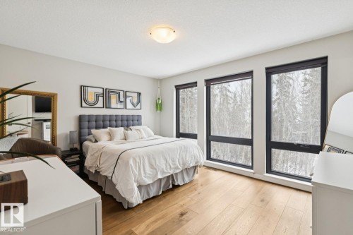 #9 1304 Rutherford Rd Sw, Edmonton, AB - Indoor Photo Showing Bedroom