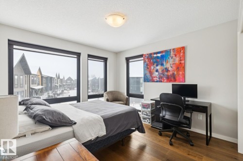 #9 1304 Rutherford Rd Sw, Edmonton, AB - Indoor Photo Showing Bedroom