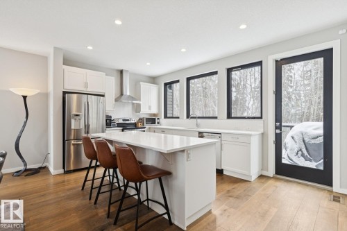 #9 1304 Rutherford Rd Sw, Edmonton, AB - Indoor Photo Showing Kitchen With Upgraded Kitchen