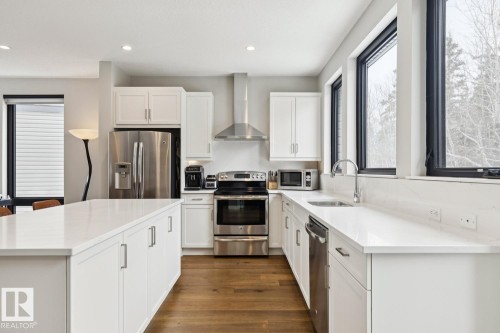 #9 1304 Rutherford Rd Sw, Edmonton, AB - Indoor Photo Showing Kitchen With Upgraded Kitchen