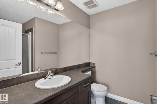 1107 177 Street Sw, Edmonton, AB - Indoor Photo Showing Bathroom