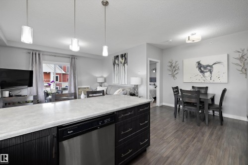 #402 2229 44 Av Nw, Edmonton, AB - Indoor