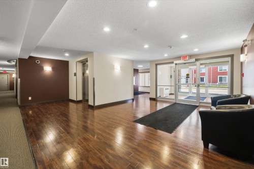 #402 2229 44 Av Nw, Edmonton, AB - Indoor
