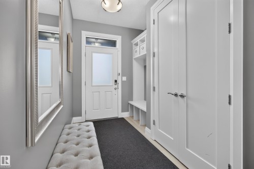 3617 Claxton Place Sw, Edmonton, AB - Indoor Photo Showing Other Room