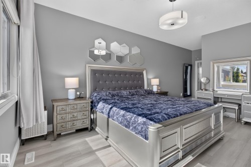 3617 Claxton Place Sw, Edmonton, AB - Indoor Photo Showing Bedroom