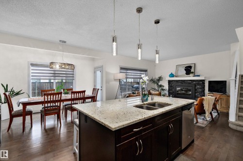 15832 11 Avenue Sw, Edmonton, AB - Indoor Photo Showing Kitchen With Double Sink