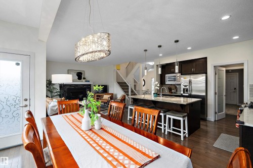 15832 11 Avenue Sw, Edmonton, AB - Indoor Photo Showing Dining Room