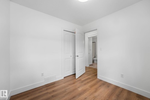 5964 164 Avenue Nw, Edmonton, AB - Indoor Photo Showing Other Room