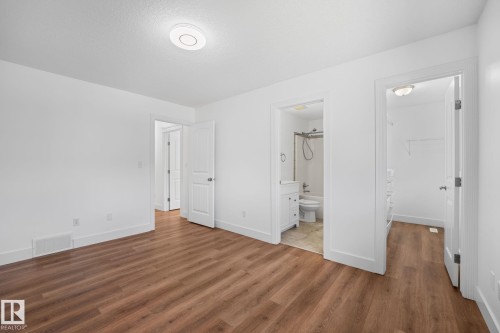 5964 164 Avenue Nw, Edmonton, AB - Indoor Photo Showing Other Room