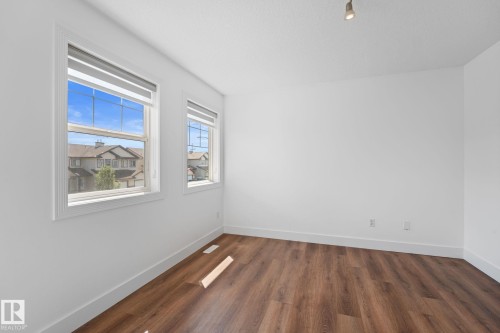 5964 164 Avenue Nw, Edmonton, AB - Indoor Photo Showing Other Room