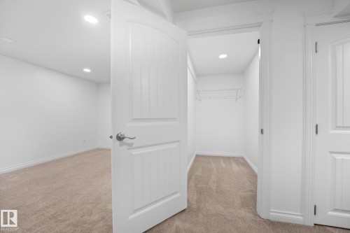 5964 164 Avenue Nw, Edmonton, AB - Indoor Photo Showing Other Room