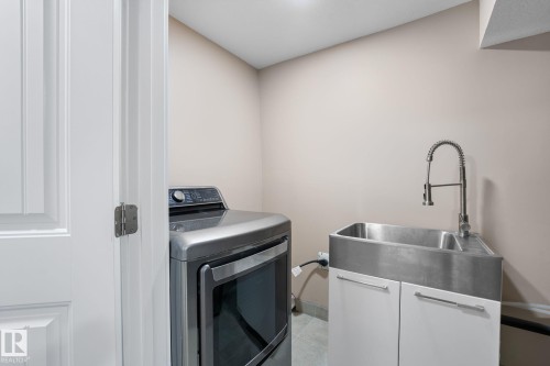 5964 164 Avenue Nw, Edmonton, AB - Indoor Photo Showing Laundry Room