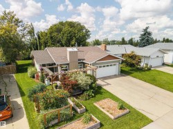 3118 89 Street NW  Edmonton, AB T6K 2Z4