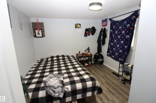 5404 52 Street, Clyde, AB - Indoor Photo Showing Bedroom