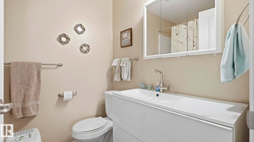 50 Snowbird Crescent, Leduc, AB - Indoor Photo Showing Bathroom