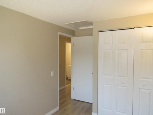 1692 37 Street Nw, Edmonton, AB - Indoor