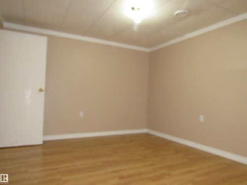 1692 37 Street Nw, Edmonton, AB - Indoor Photo Showing Other Room