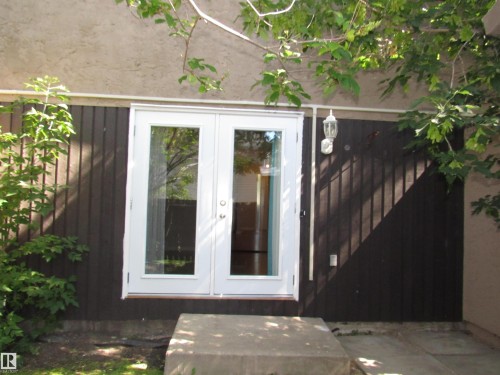 1692 37 Street Nw, Edmonton, AB - Outdoor