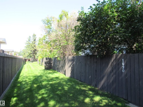 1692 37 Street Nw, Edmonton, AB - Outdoor