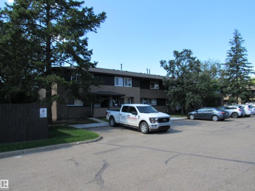 1692 37 Street Nw, Edmonton, AB - Outdoor With Facade