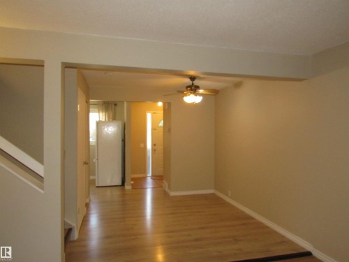 1692 37 Street Nw, Edmonton, AB - Indoor Photo Showing Other Room