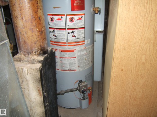 Image quality insufficient for description - 5530 50 Street, Vegreville, AB 