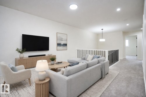 2623 5 Avenue Sw, Edmonton, AB - Indoor Photo Showing Other Room