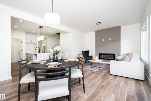 2623 5 Avenue Sw, Edmonton, AB - Indoor With Fireplace